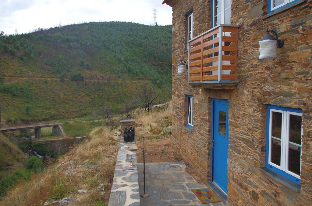 Гостьовий будинок Casas Do Sinhel Cha de Alvares Екстер'єр фото